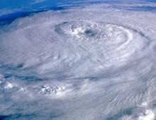 К Филиппинам приближается тайфун Хагупит